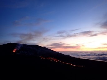 Randonnée au Piton de la Fournaise, volcan actif... © Alizés Montagnes